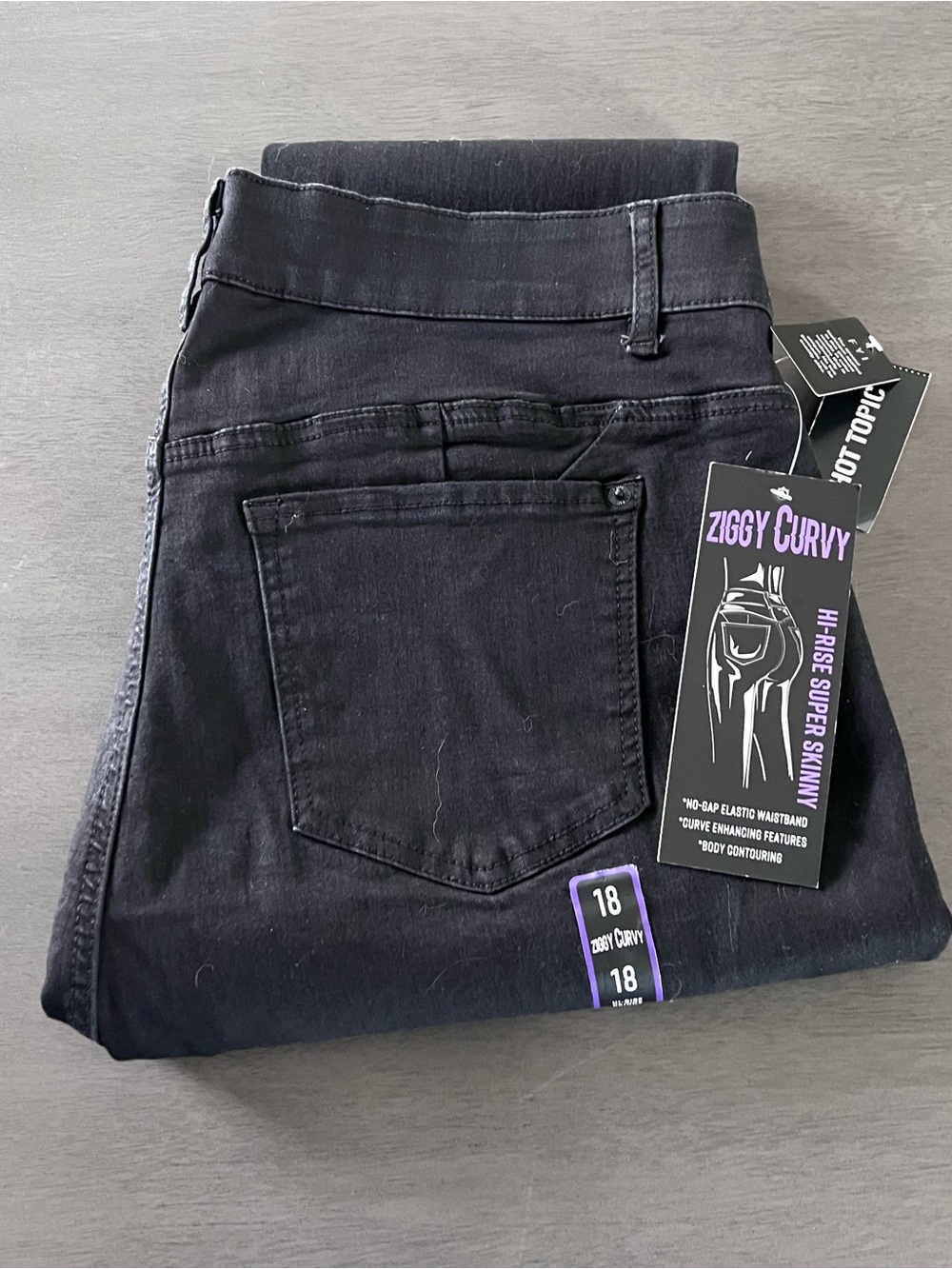 Hot Topic Plus-Size Black High-Rise Punk Grunge Skinny Jeans - Picture 9 of 9